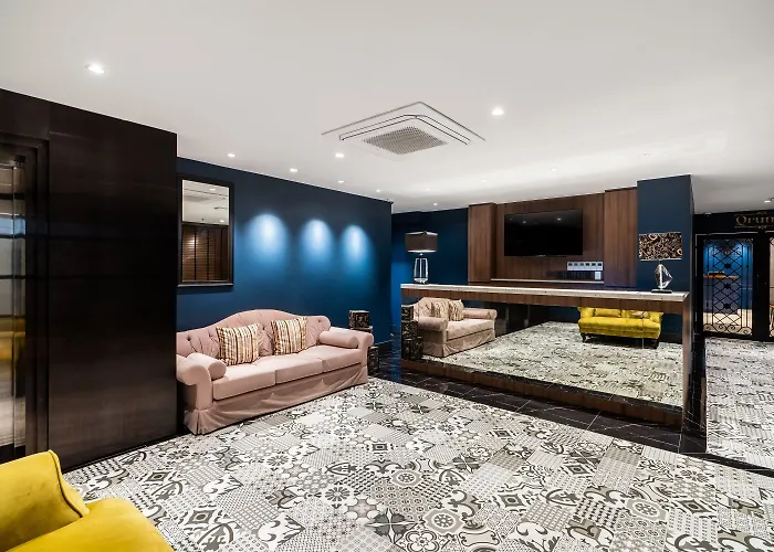 The Quartier Phrom Phong Thonglor By Compass Hotel