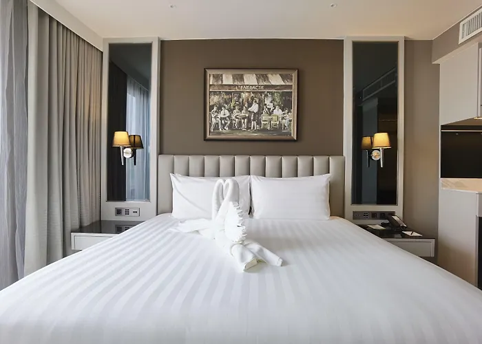 The Quartier Phrom Phong Thonglor By Compass 4*