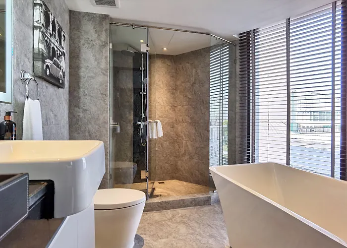 Hotel The Quartier Phrom Phong Thonglor By Compass 4*
