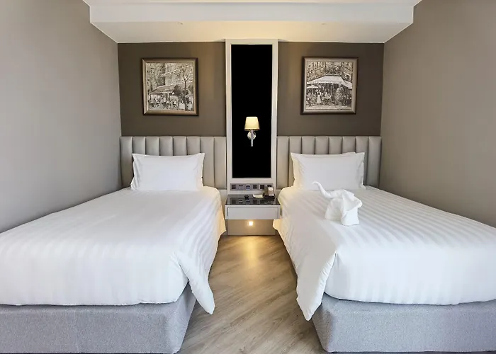 The Quartier Phrom Phong Thonglor By Compass Banguecoque