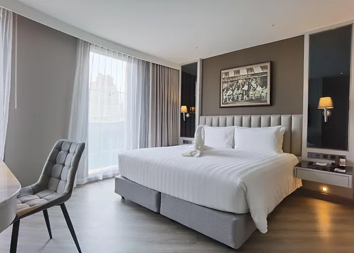 Hotel The Quartier Phrom Phong Thonglor By Compass 4*