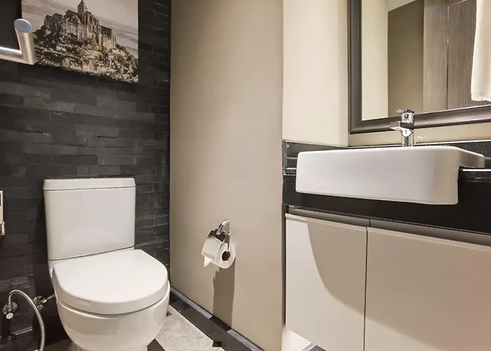 Hotel The Quartier Phrom Phong Thonglor By Compass