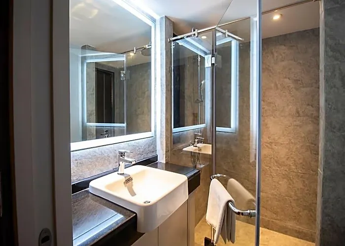 Hotel The Quartier Phrom Phong Thonglor By Compass 4*